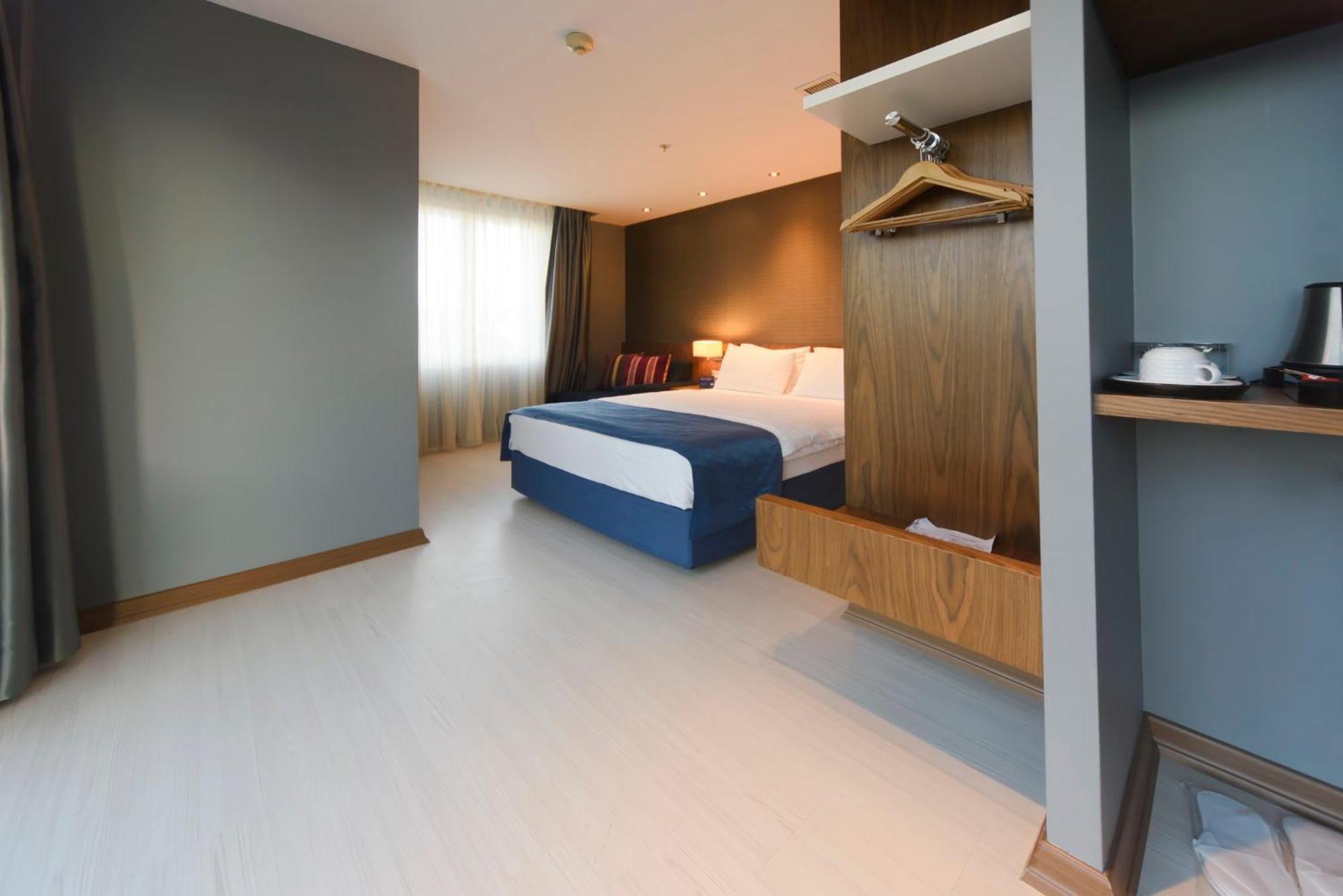 Holiday Inn Express Istanbul-Altunizade By Ihg Экстерьер фото