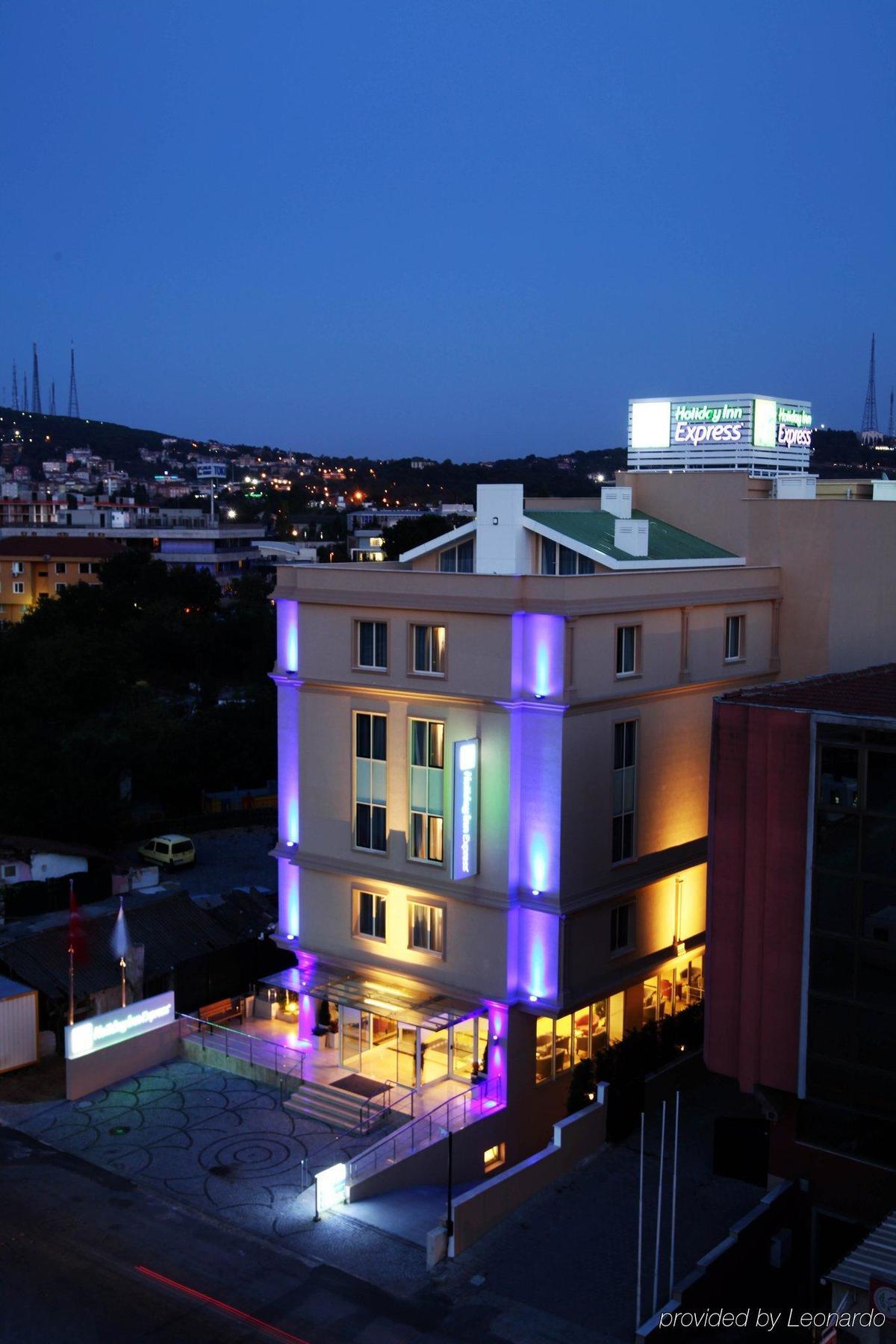 Holiday Inn Express Istanbul-Altunizade By Ihg Экстерьер фото