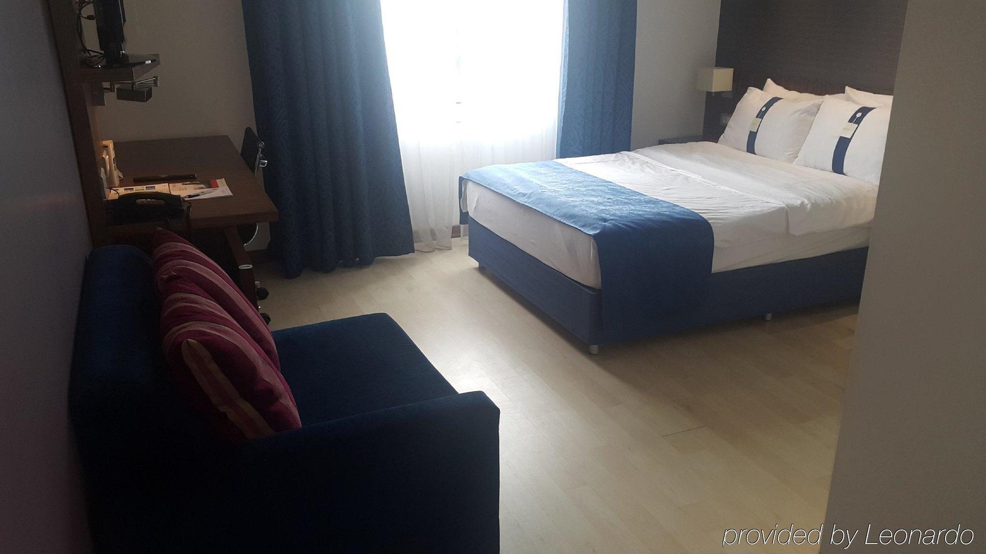 Holiday Inn Express Istanbul-Altunizade By Ihg Экстерьер фото