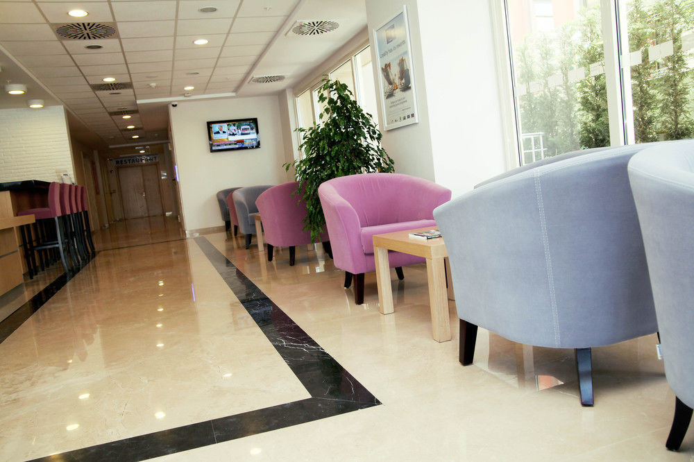 Holiday Inn Express Istanbul-Altunizade By Ihg Экстерьер фото